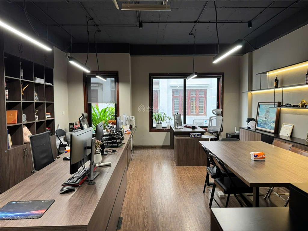 Thuê văn phòng cực đẹp 90 nguyễn tuân