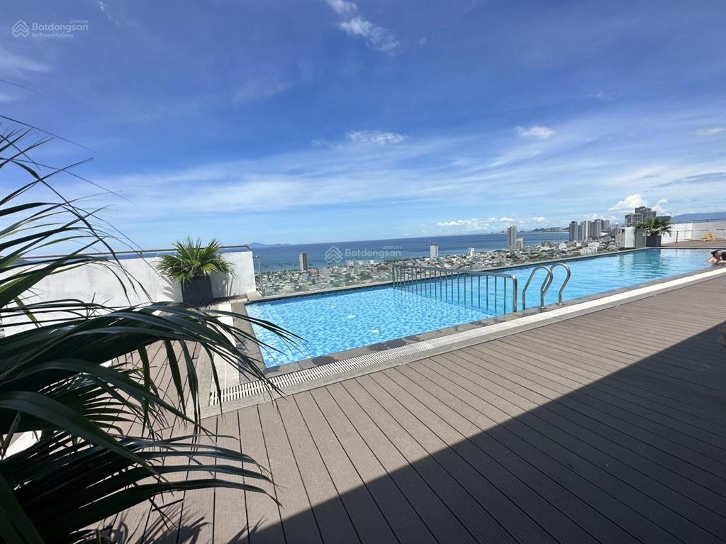 Căn hộ 2 phòng ngủ view biển tầng cao tại sơn trà ocean view
