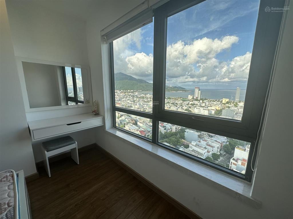 Căn hộ 2 phòng ngủ view biển tầng cao tại sơn trà ocean view