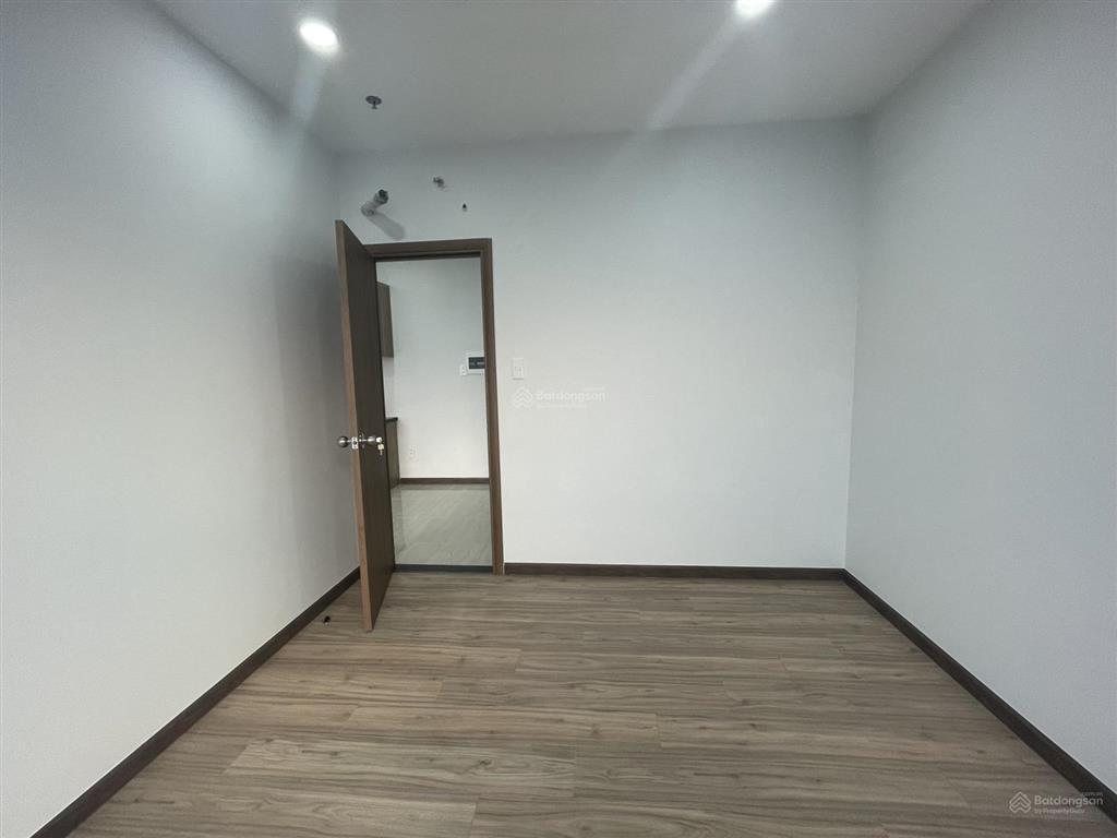 Rổ hàng các căn bcons plaza 2pn2wc giá 2ty270 bao thuế phí sang tên sổ hồng