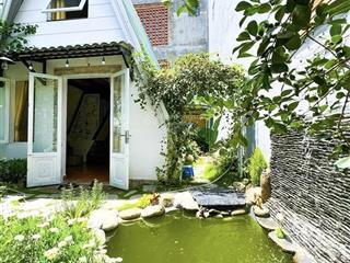 Bán lỗ nhà tâm huyết 235m2 có sân vườn giá rẻ