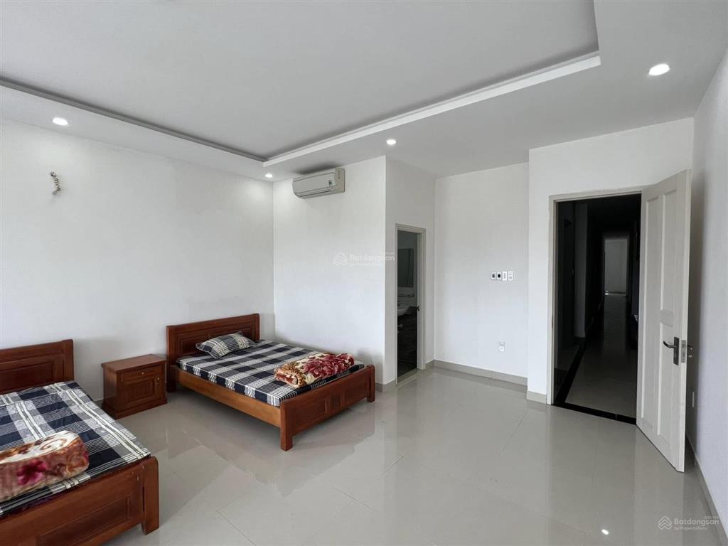 Toà c/hộ đường phạm khiêm ích  khuê mỹ (dt 130m2  6 tầng 16 phòng) có thang máy, pháp lý đầy đủ