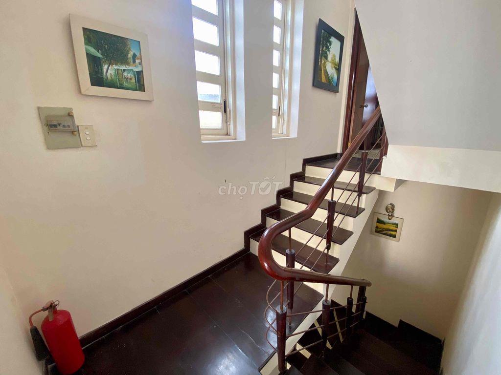 🏢 NGUYÊN CĂN 4 LẦU HXH HUỲNH VĂN BÁNH - PHÚ NHUẬN