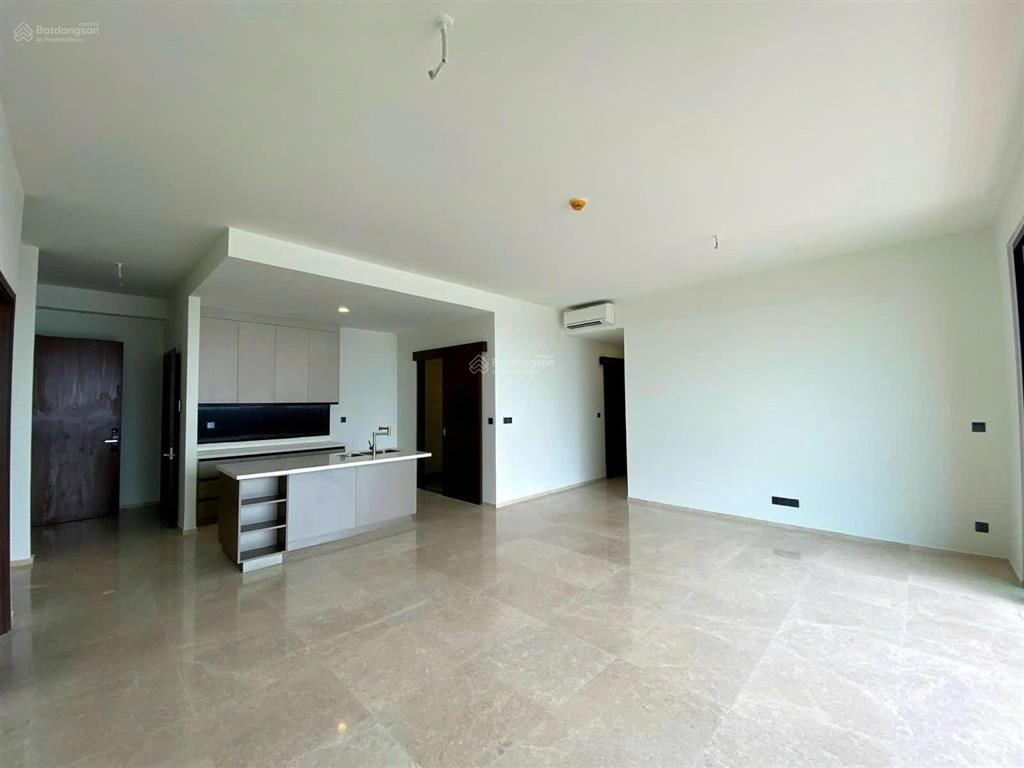 3 phòng ngủ full kính ôm trọn view sông, 144m2 giá 70 triệu, nội thất cơ bản, tại d'edge thảo điền