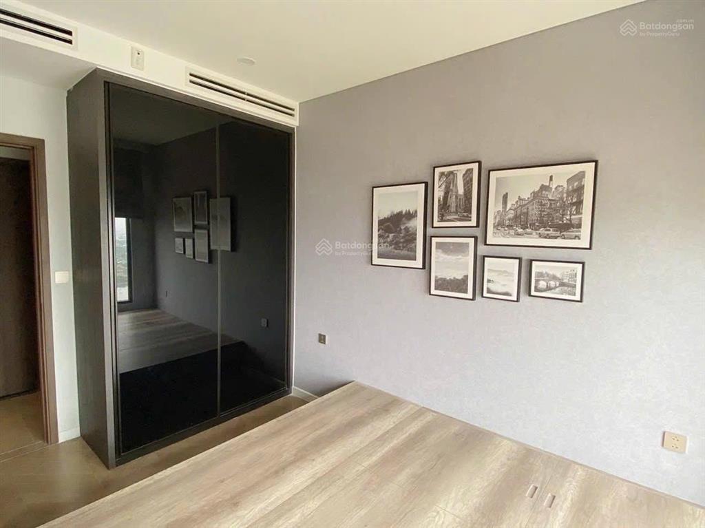 Cho thuê 2 phòng ngủ 73m2, full nội thất, view sông cực đẹp, giá 32 triệu, tại lumiere riverside
