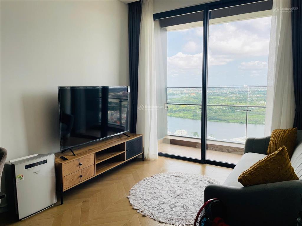 Trống sẵn căn hộ 2 phòng ngủ, tầng cao view sông đẹp, 74m² tại lumiere riverside chỉ 36 triệu.
