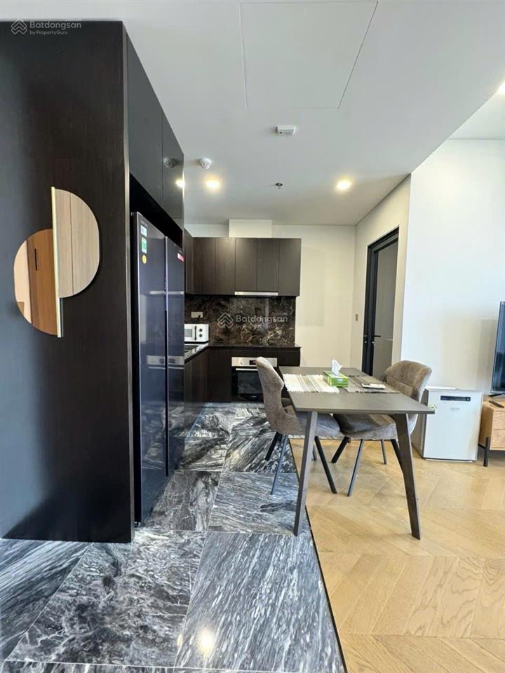 Trống sẵn căn hộ 2 phòng ngủ, tầng cao view sông đẹp, 74m² tại lumiere riverside chỉ 36 triệu.