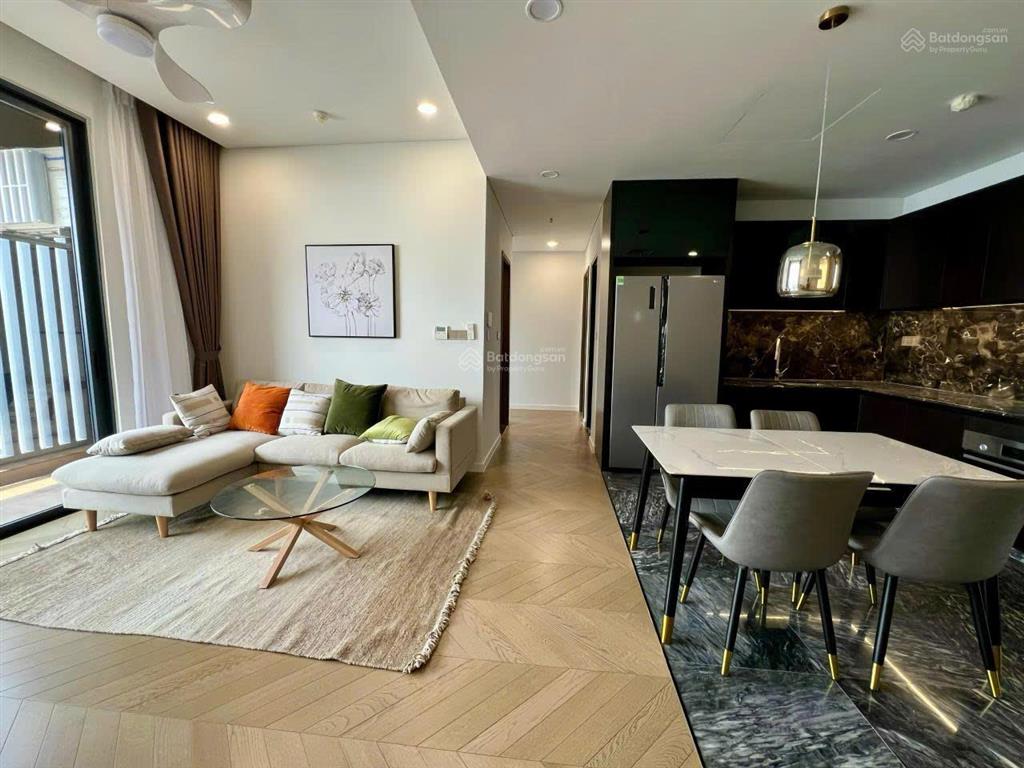 Một trong căn hiếm 3 phòng ngủ tại lumiere riverside, nội thất đầy đủ, view sông, giá chỉ 55 triệu.