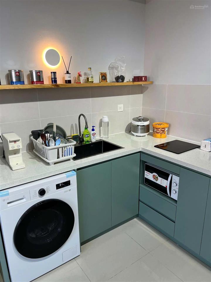Vào ở ngay, ot 32m² full nội thất tại the sun avenue, giá 13 triệu.
