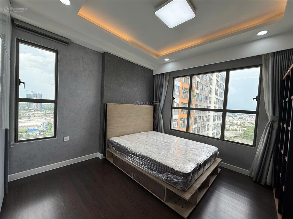 View sông, căn 3pn 96m² full nội thất tại the sun avenue, giá bán 9 tỷ