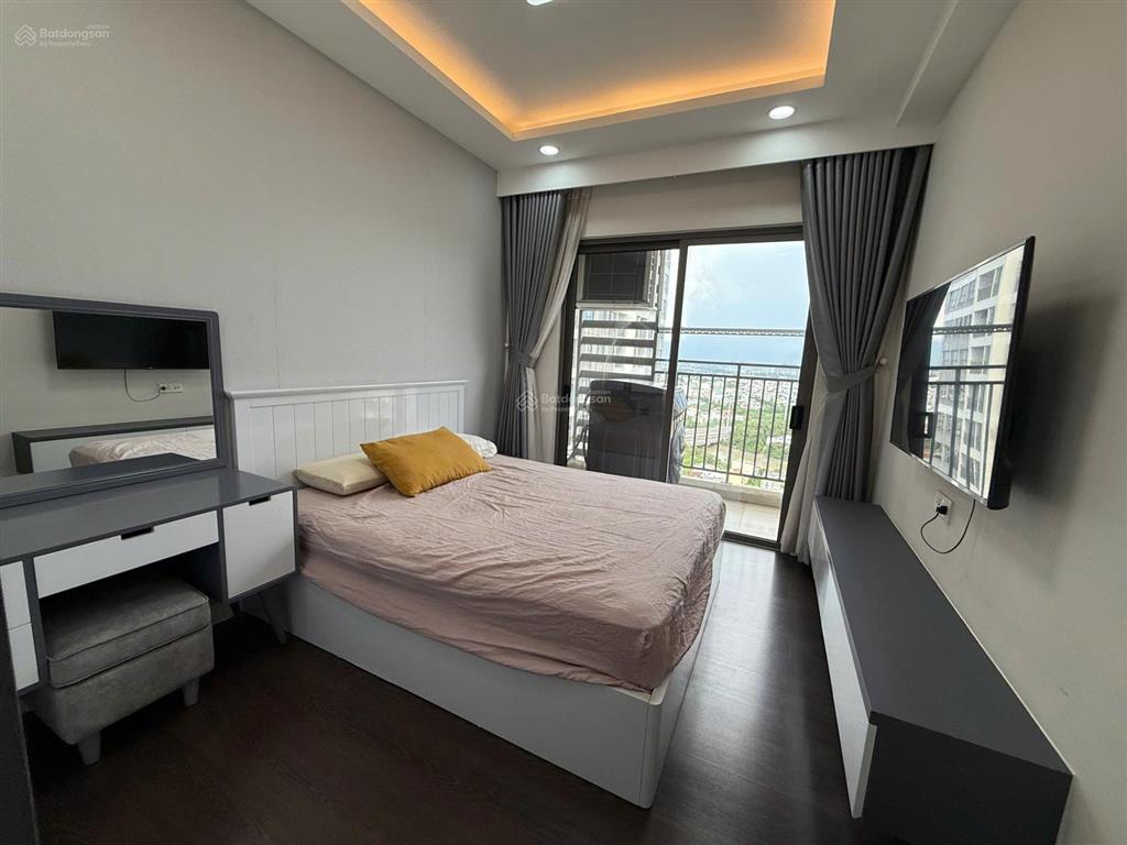 View sông, căn 3pn 96m² full nội thất tại the sun avenue, giá bán 9 tỷ