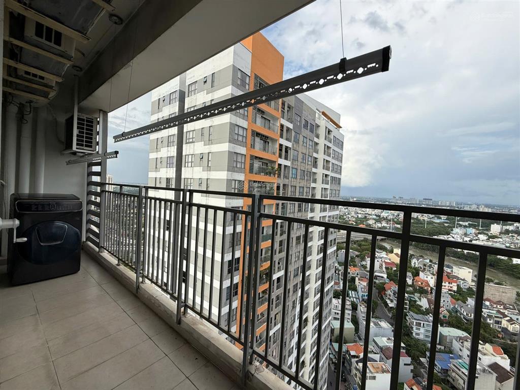 View sông, căn 3pn 96m² full nội thất tại the sun avenue, giá bán 9 tỷ