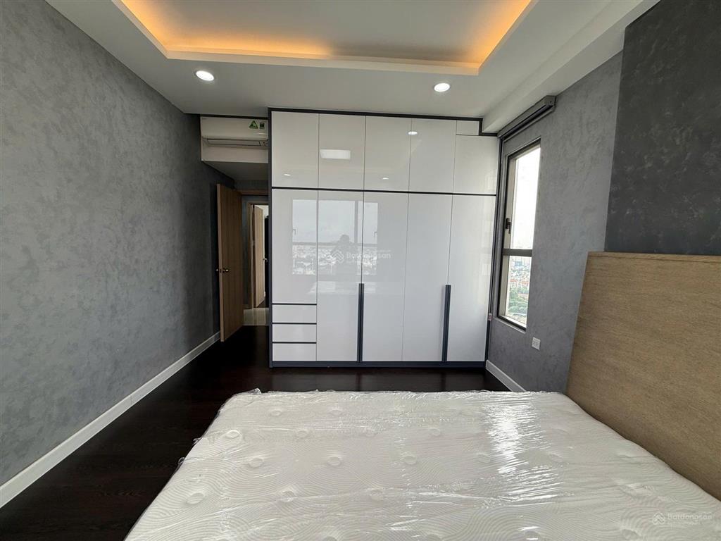 View sông, căn 3pn 96m² full nội thất tại the sun avenue, giá bán 9 tỷ
