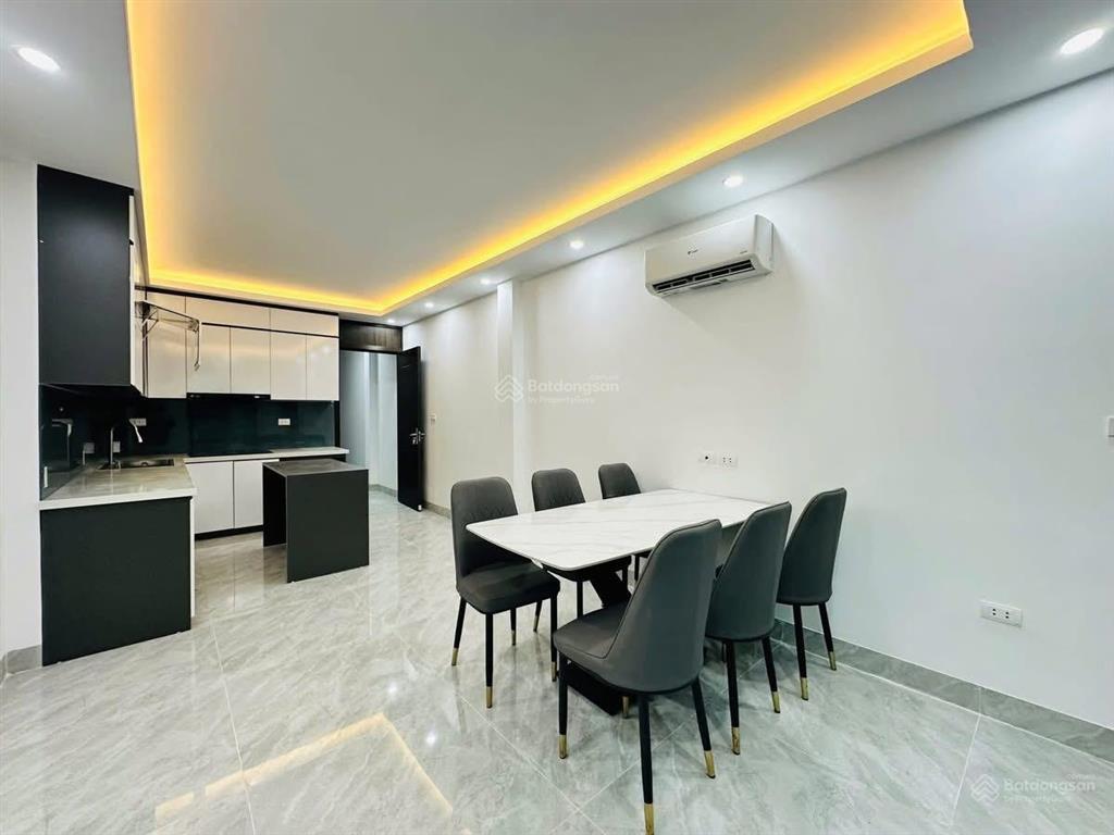 Chính chủ bán nhà đào tấn ba đình 6 tầng thang máy 10m ra phố giá 17 tỷ