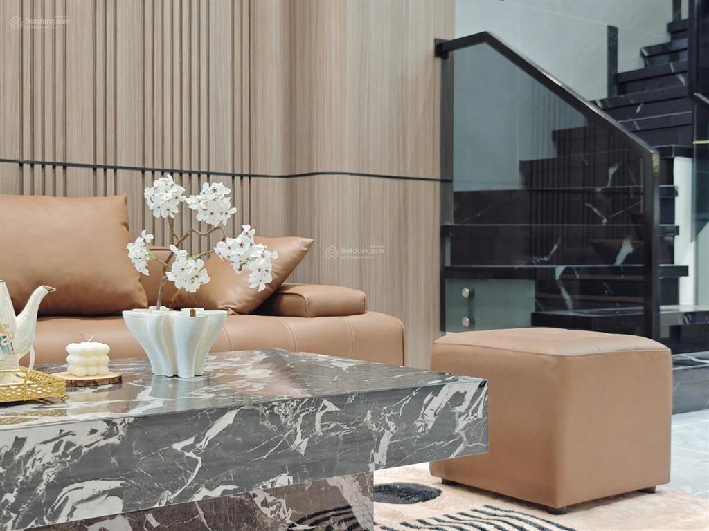 Hot! cơ hội sở hữu ngay nhà 3 tầng siêu đẹp hòa xuân, tiện ích đầy đủ, vị trí thuận lợi