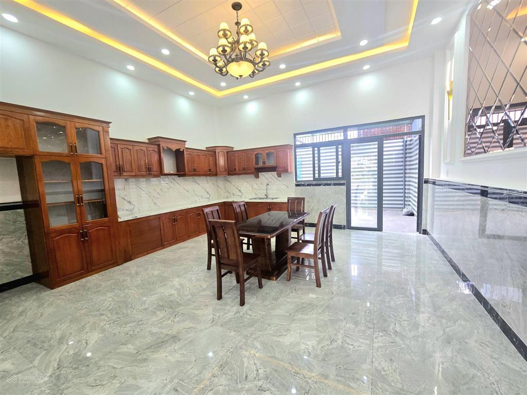 Bán nhà rẻ ngộp mặt tiền đường d1 khu đô thị five star eco city . nhà hoàn công shr .cho thuê ngay