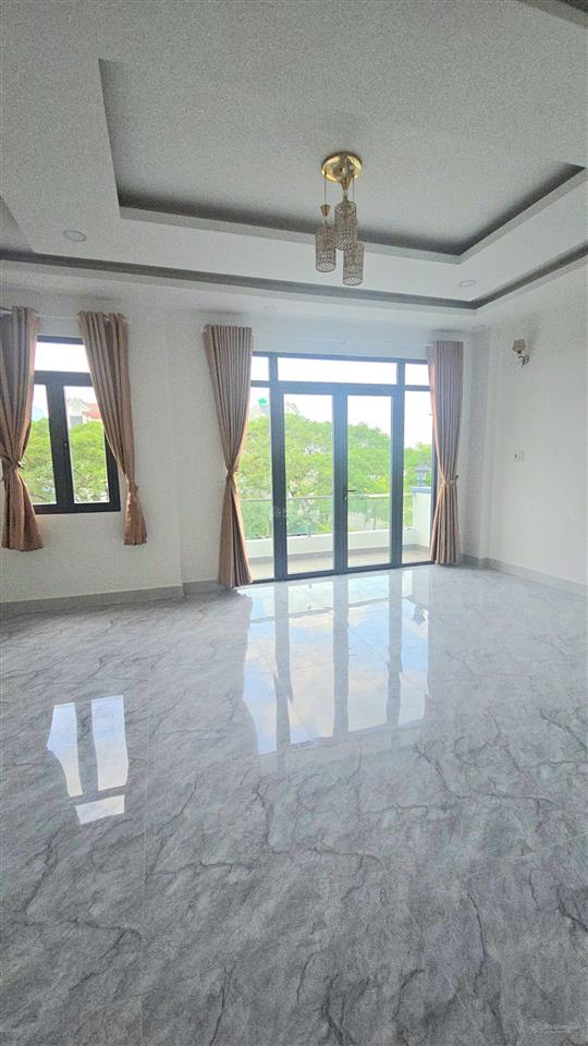 Bán nhà rẻ ngộp mặt tiền đường d1 khu đô thị five star eco city . nhà hoàn công shr .cho thuê ngay