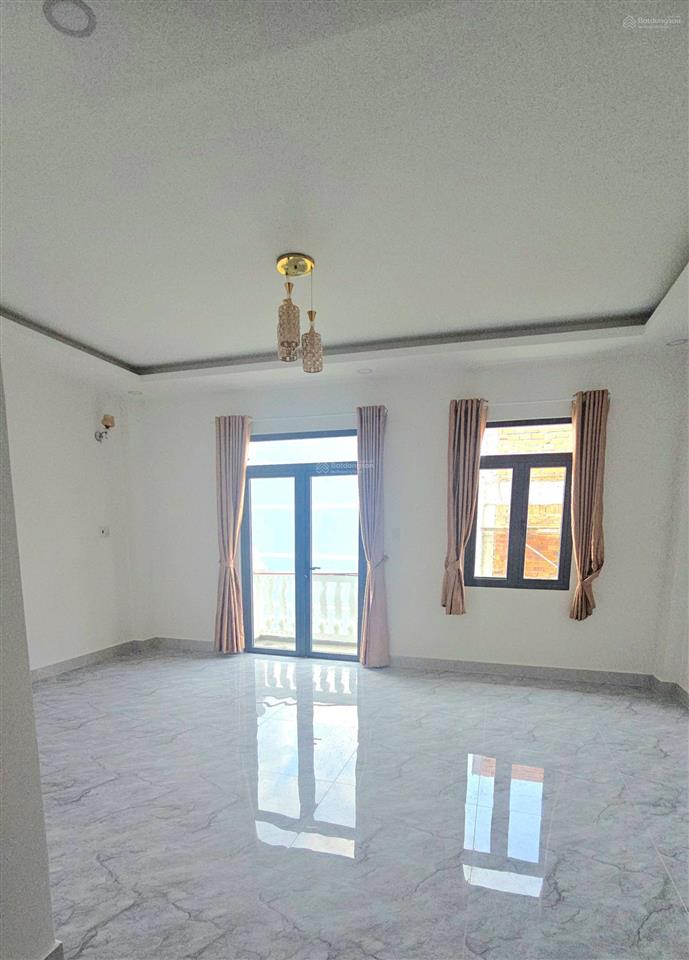 Bán nhà rẻ ngộp mặt tiền đường d1 khu đô thị five star eco city . nhà hoàn công shr .cho thuê ngay