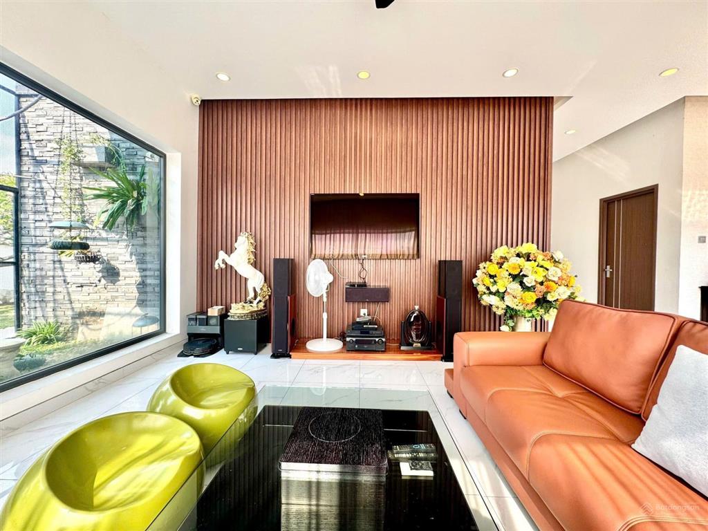 Bán nhà vườn biệt thự gần chợ bình chánh. biệt thự vườn dành cho đại gia lắm tiền