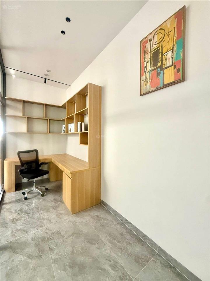 Bán nhà phố 1trêt 1 lầu tại the sol city, 3,98 tỷ, 92,5 m2, 4pn, 4wc, hướng đb