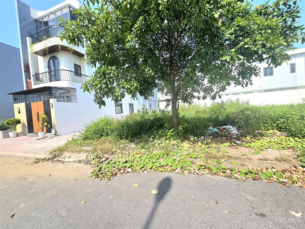 Bán đất nền ngộp khu đô thị the sol city. đất đối diện công viên trường học. shr công chứng ngay