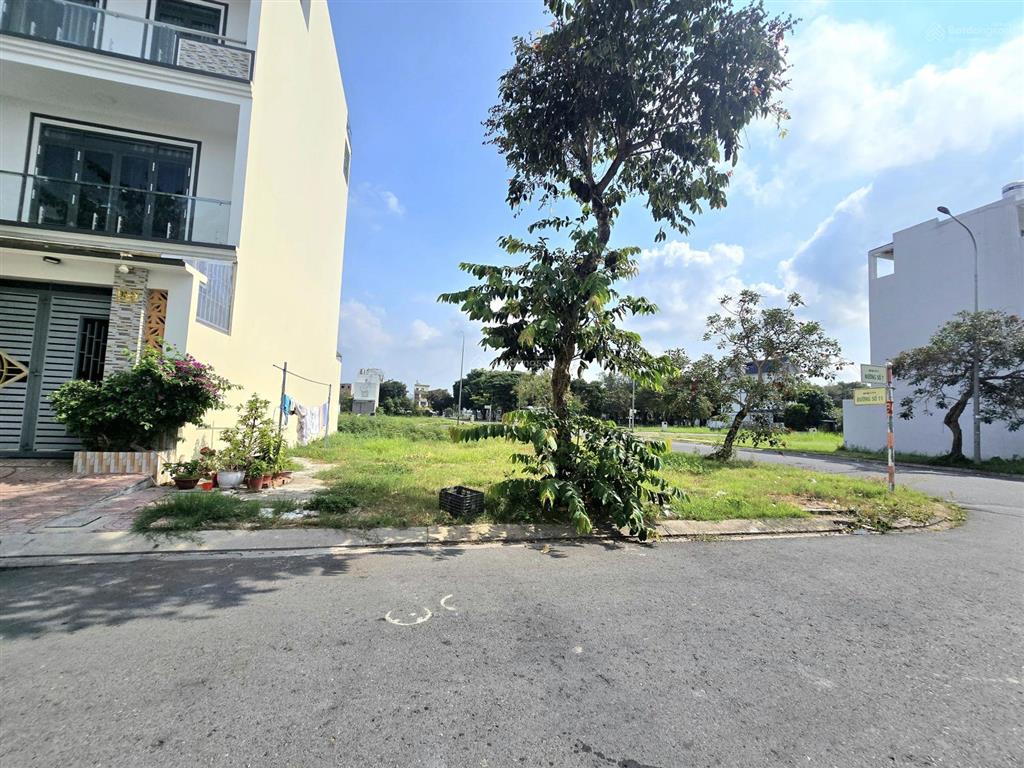Bán đất ngộp khu đô thị năm sao 1. chủ cần bán nhanh trả nợ bank , đất shr công chứng ngay