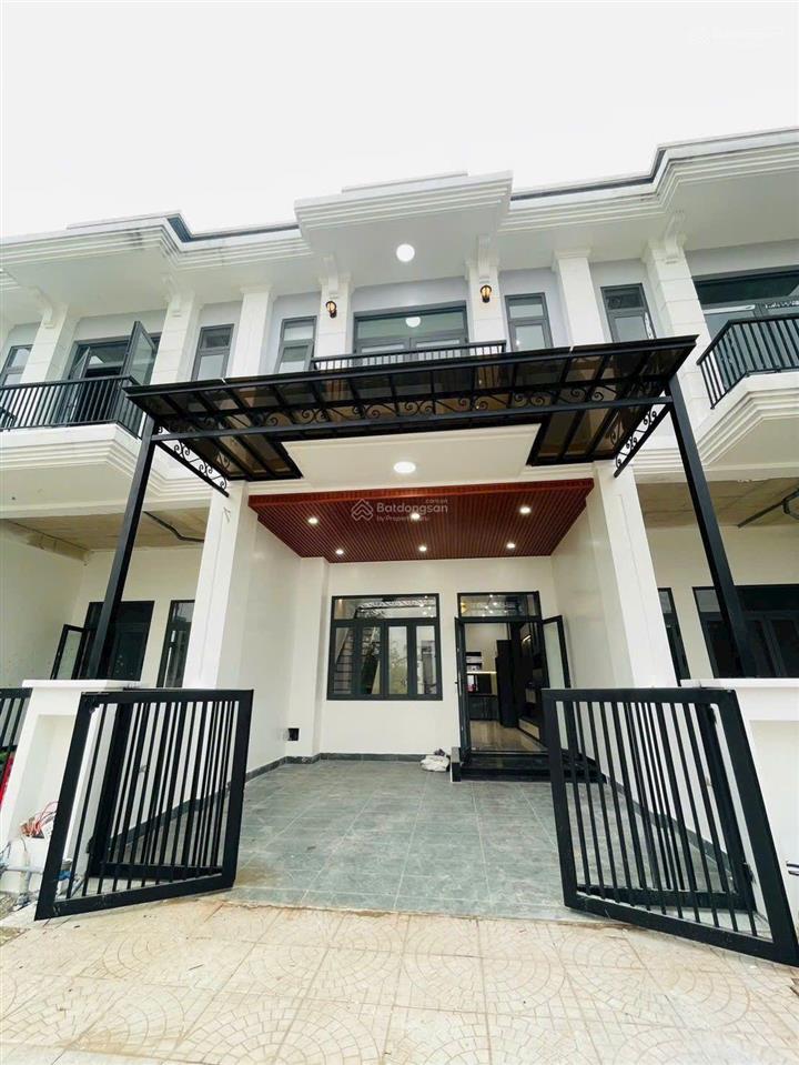 Nhà rẻ nhất kđt the sol city, nhà hoàn thiện ac mua có thuê cho thuê hoặc ở. shr hoàn công đầy đủ