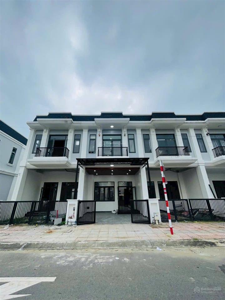 Nhà rẻ nhất kđt the sol city, nhà hoàn thiện ac mua có thuê cho thuê hoặc ở. shr hoàn công đầy đủ