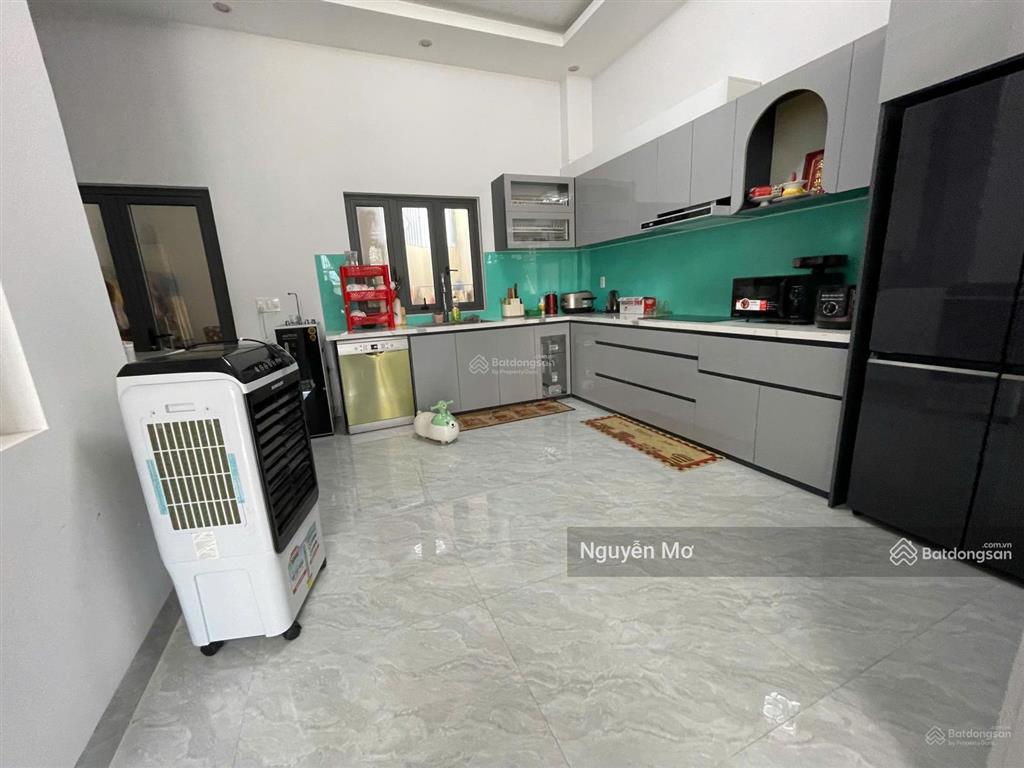 Hạ thêm 200tr, bán gấp căn nhà p1, bảo lộc. 0984 585 ***