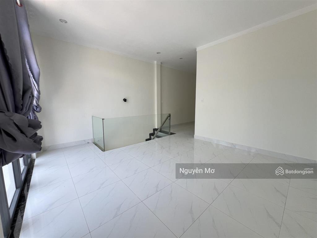 Bán nhà xây dựng kiên cố tại trung tâm p2 bảo lộc .0984 585 ***