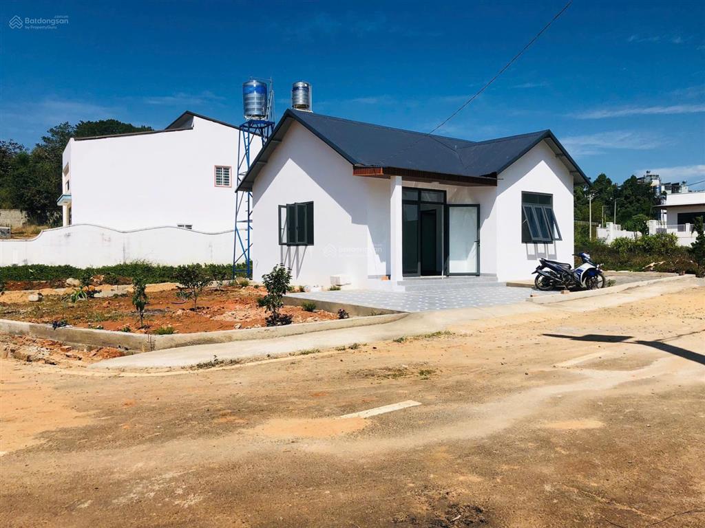 Bán nhà mới xây trung tâm lộc an bảo lâm 2 lâm đồng. 0984 585 ***