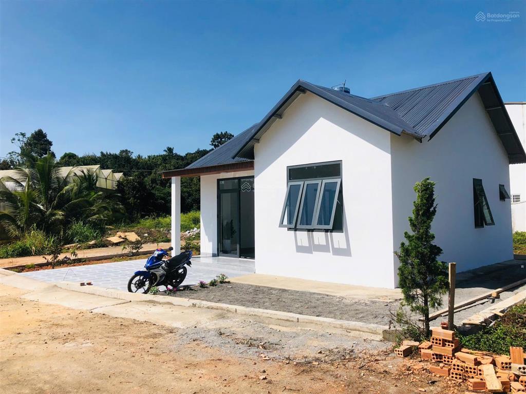 Bán nhà mới xây trung tâm lộc an bảo lâm 2 lâm đồng. 0984 585 ***