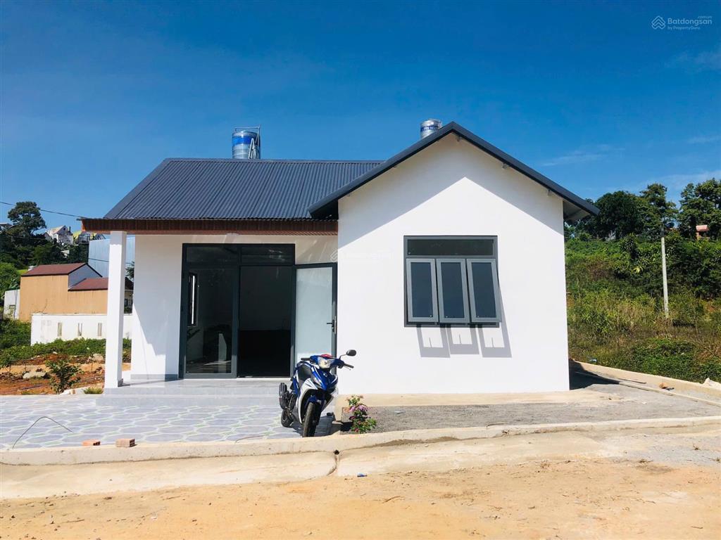 Bán nhà mới xây trung tâm lộc an bảo lâm 2 lâm đồng. 0984 585 ***