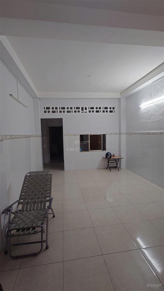 Mặt bằng cho thuê tầng trệt, dt 4 x13 m = 52m2,