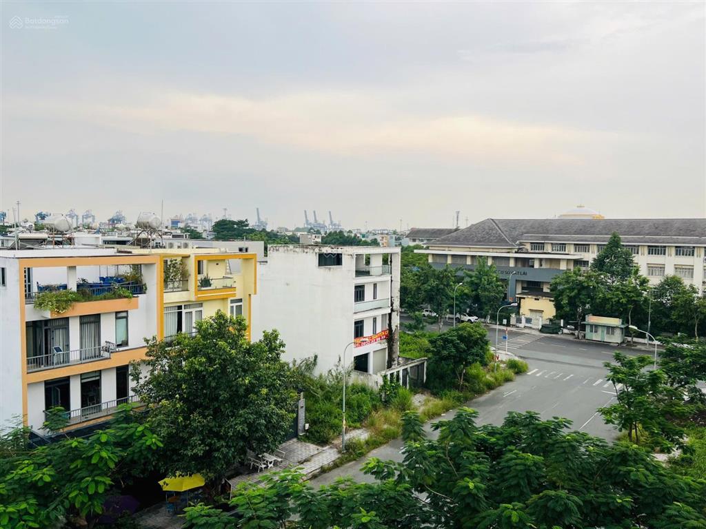 Hot! chủ cần bán lô đất 137m2shr 2 mặt tiền đường liên cảng 60m, kdc cát lái, tp. hcm! giá 77tr/m2