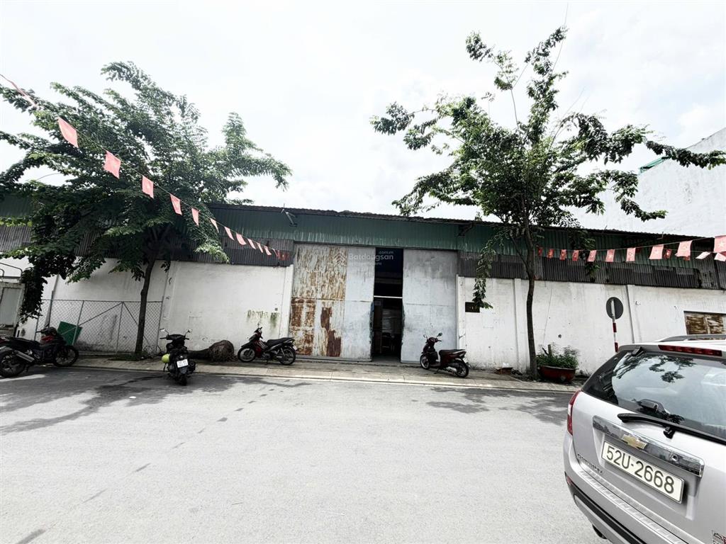 Cho thuê kho, nhà xưởng 400m2 tại 355/12, nơ trang long, q.bình thạnh, 50 triệu vnd