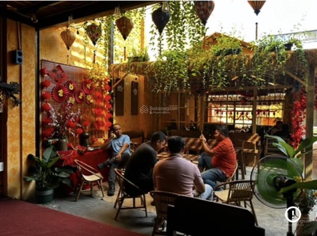 Cho thuê nhà thiết kế theo mô hình quán cafe sân vườn