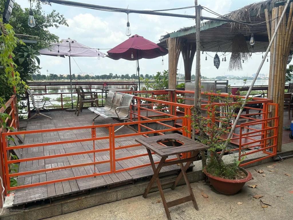 Cho thuê nguyên căn biệt thự tuyệt đẹp sát sông sài gòn, hồ bơi