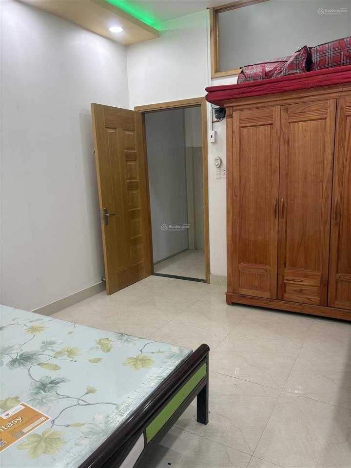 Cho thuê nguyên căn biệt thự tuyệt đẹp sát sông sài gòn, hồ bơi