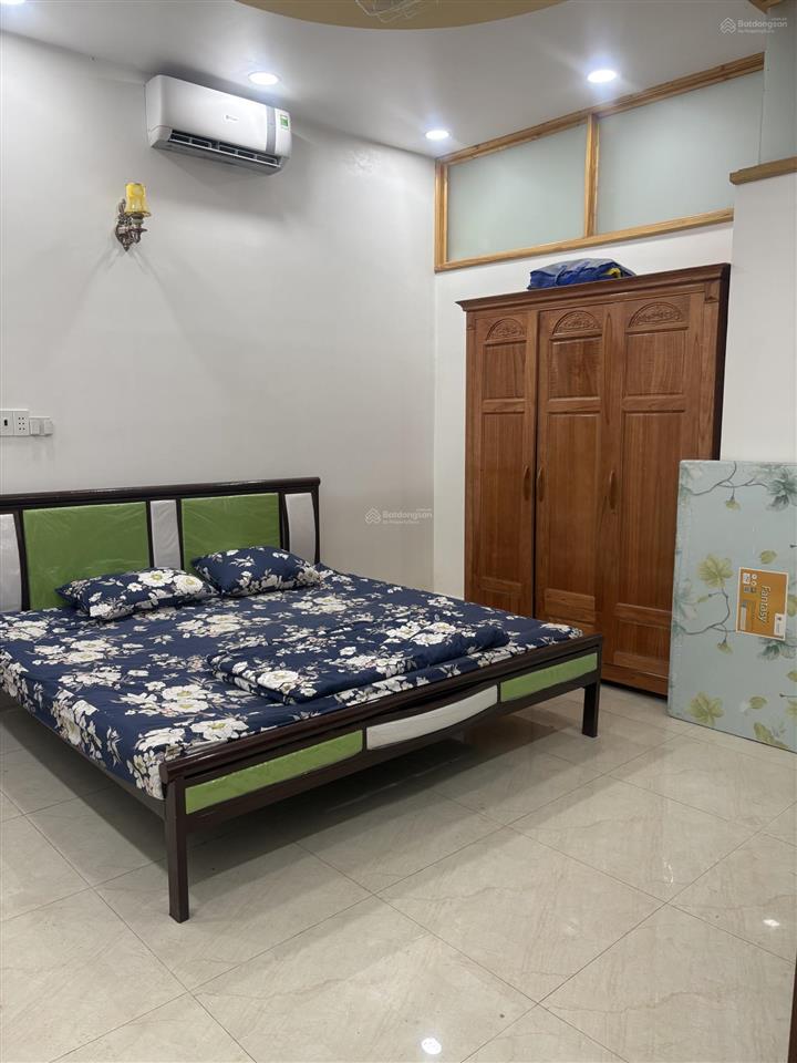 Cho thuê nguyên căn biệt thự tuyệt đẹp sát sông sài gòn, hồ bơi