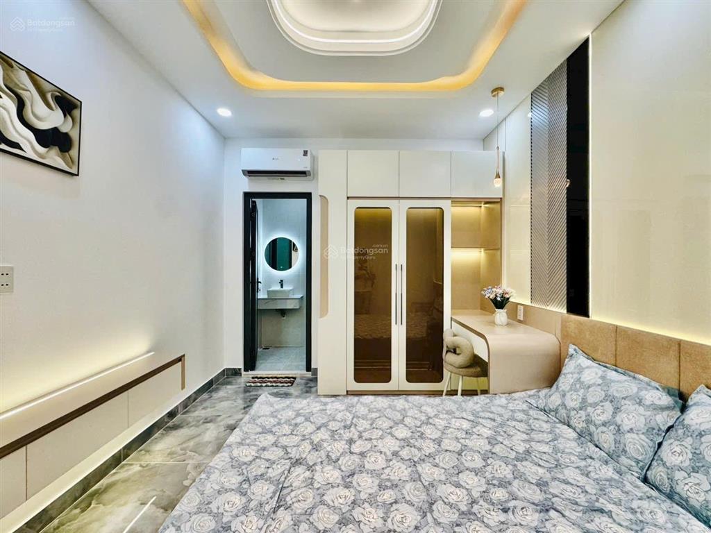 Khu vip hiếm nhà bán  nguyễn kiệm p3 ngay bv175  40m2  trệt 2 lầu sân thượng trước  4 phòng.