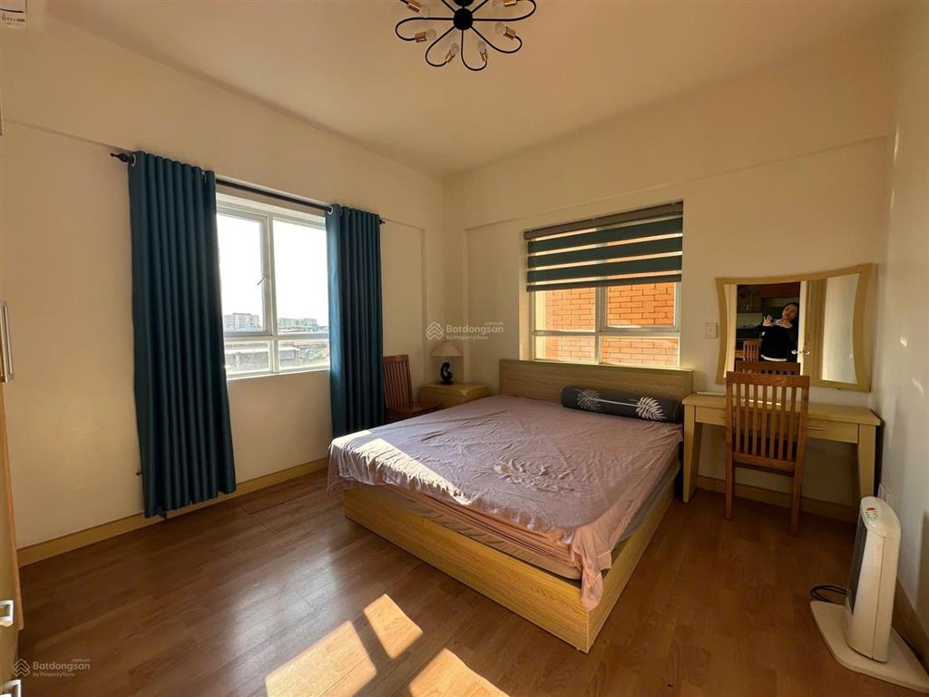 Cho thuê căn hộ 3pn full đồ cao cấp tại khu chung cư trung tâm phố văn cao