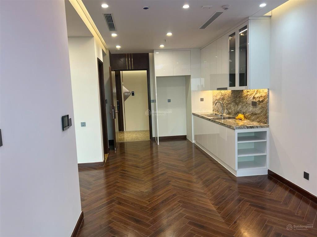 Cho thuê căn hộ 1,5pn view đẹp diamond crown