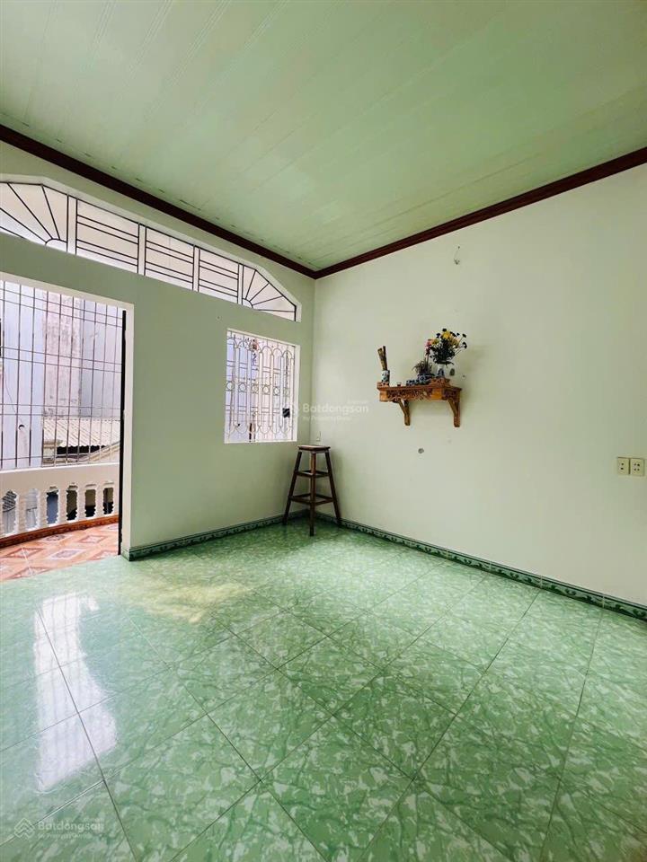 Bán gấp nhà đẹp tại ngõ 261 trần nguyên hãn, hải phòng, dt 54m2 giá chỉ 2,7 tỷ