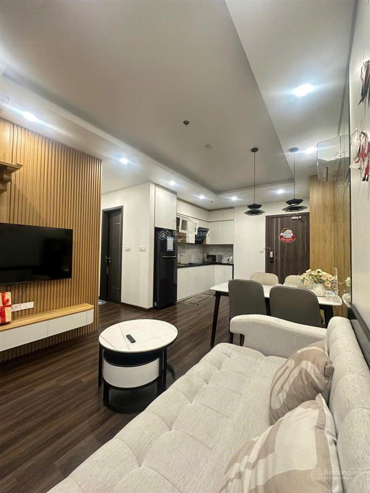 Cần bán gấp căn đẹp 3 ngủ dt 74m2, giá chỉ 3,2 tỷ tại hoàng huy grand tower