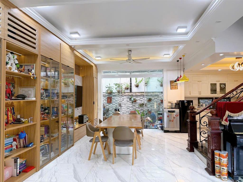 Chuyển nhượng căn liền kề vihomes imperia full nội thất, dt 96m2 giá chỉ 18,9 tỷ