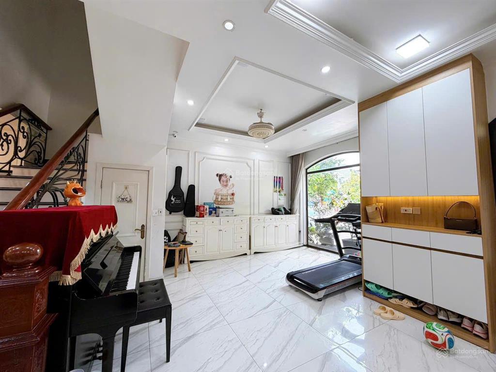 Chuyển nhượng căn liền kề vihomes imperia full nội thất, dt 96m2 giá chỉ 18,9 tỷ