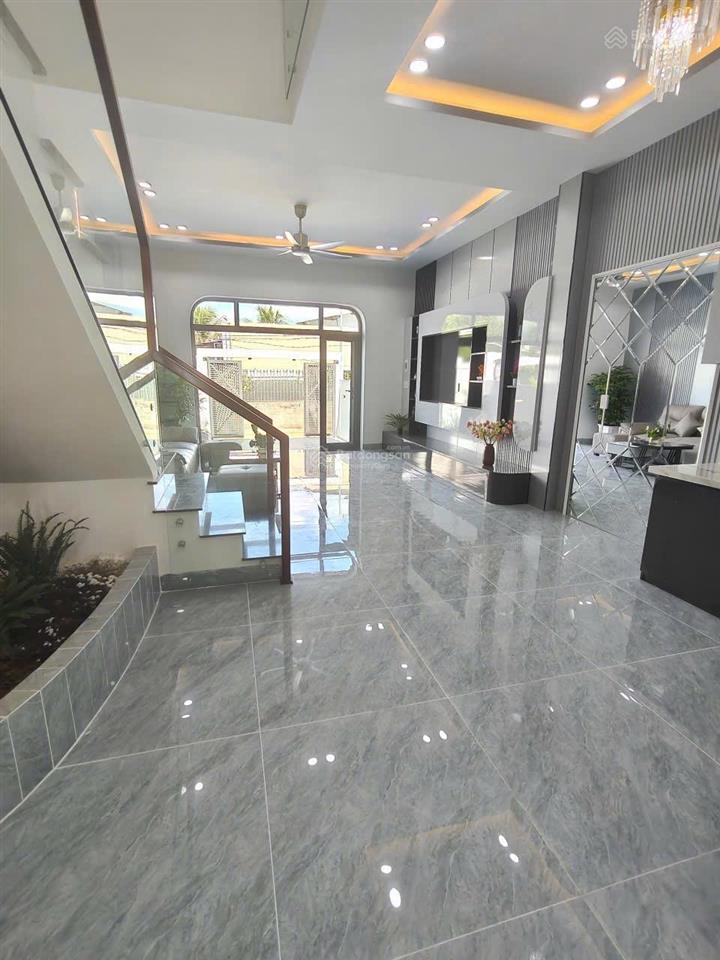 Nhà mới diên điền 71,3m2 3 phòng ngủ chỉ 1 tỷ 650 bao sổ