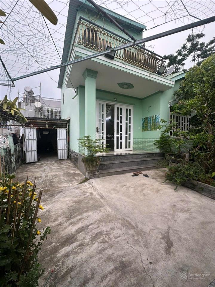 Nhà vĩnh hòa 209,4m, cách biển 1km, giá 6 tỷ 800 triệu (thương lượng)