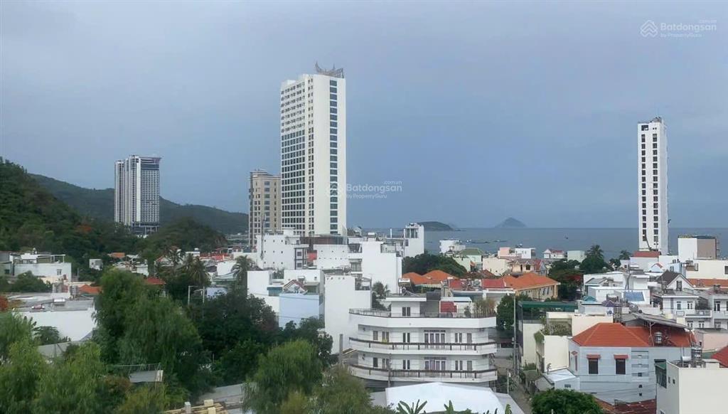 Nhà hẻm nguyễn khắc viện  gần biển nha trang 122,6m² đất 9,3 tỷ